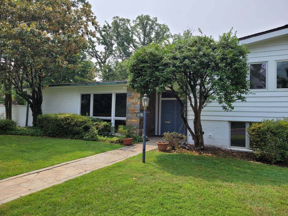 Foto principal - 3020 Brandywine St NW