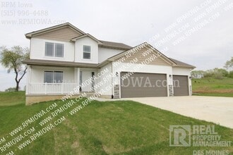 Building Photo - 5374 Destiny Dr