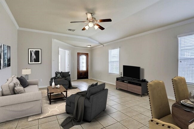 Foto del edificio - 13011 Trail Manor Dr