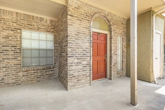 Photo - 5740 Martel Ave Apartment