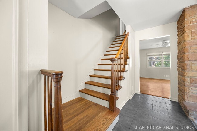 Building Photo - 531 S 13th St