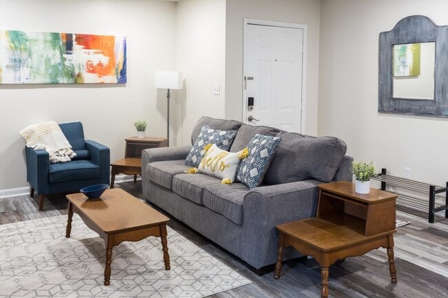 Foto del edificio - New Listing Alert – Huntsville, AL!