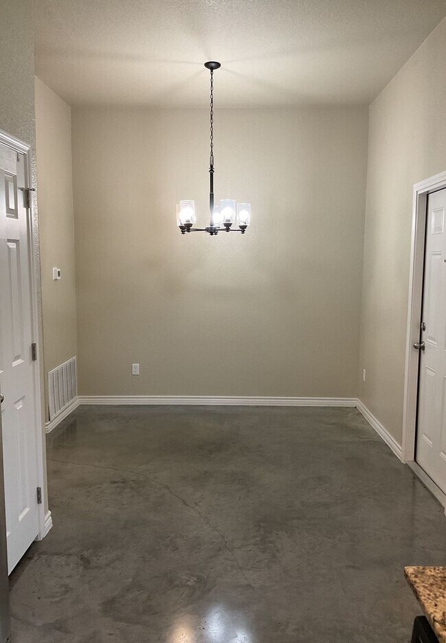 Foto del edificio - COMING SOON!