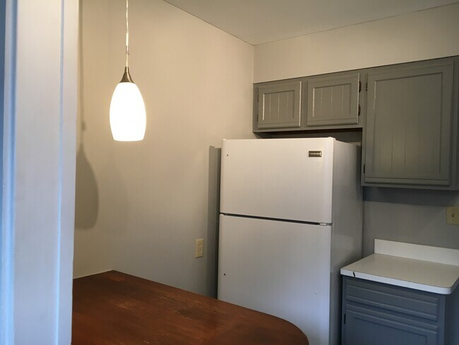 Foto del edificio - 17910 Crest Ln
