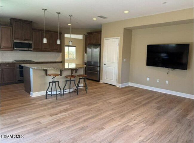 Foto del edificio - 7036 Baneberry Ave