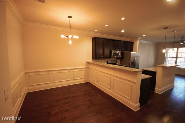 Foto del edificio - 2151 Peachford Rd