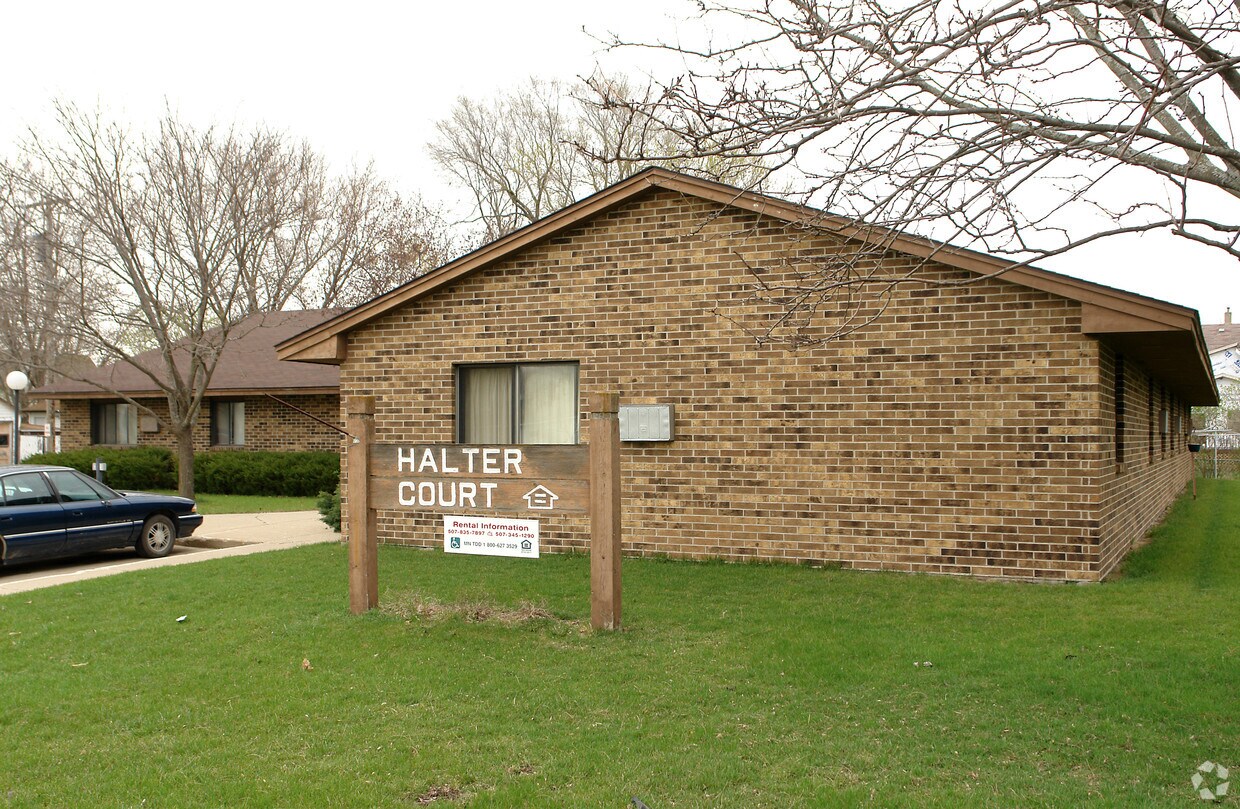 Building Photo - Country View Court