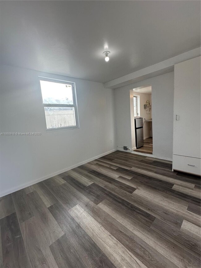 Foto del edificio - 7771 Madeira St
