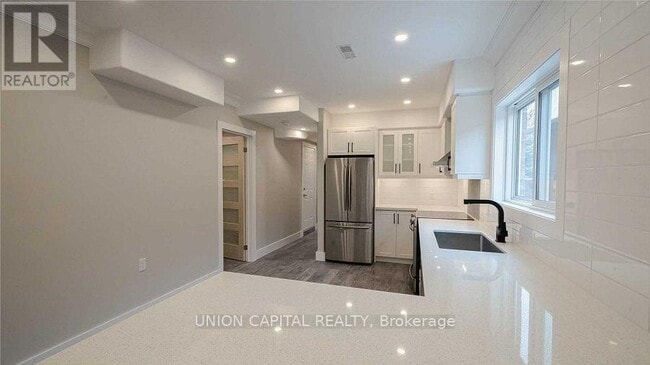 Building Photo - 37 Roughley St