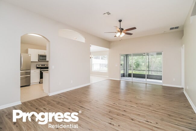 Building Photo - 25130 Ironwedge Dr