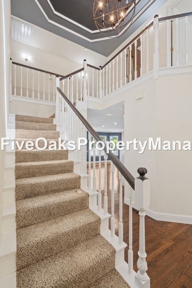 Foto del edificio - 2025 Moonstone Cir