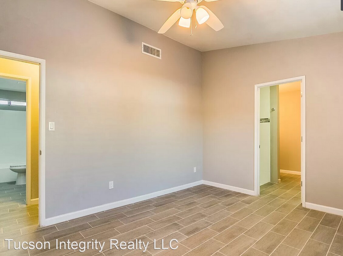 Foto del edificio - 1223-1235 E Elm St