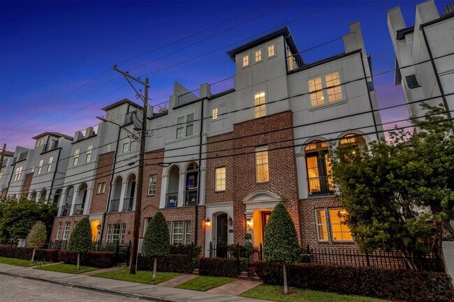 Foto del edificio - 1818 Dart St