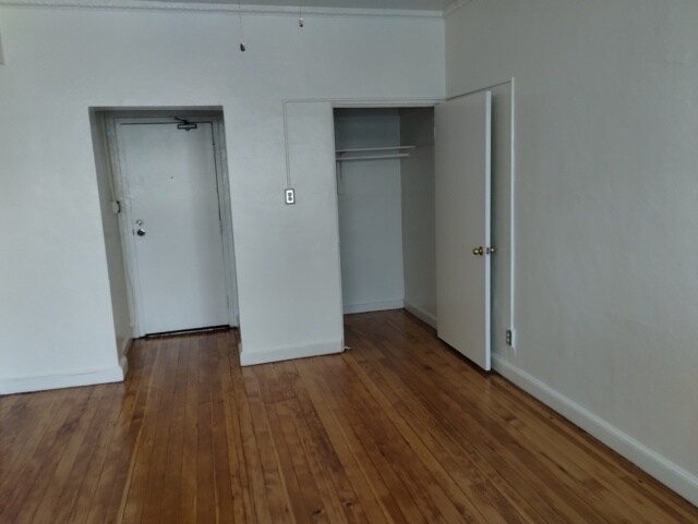 Foto del edificio - 901 S Kingsley Dr