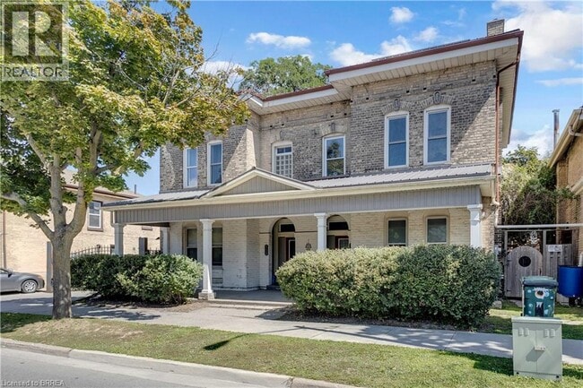 Building Photo - 107 Brant Ave