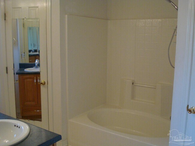 Building Photo - 4891 Tealwood Dr