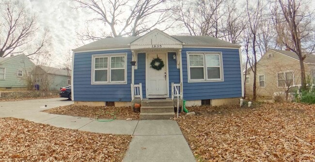Building Photo - Close to KSU + Off-Street Parking + Fenced...