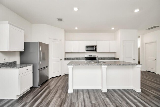 Building Photo - 7803 Royalwood Dr