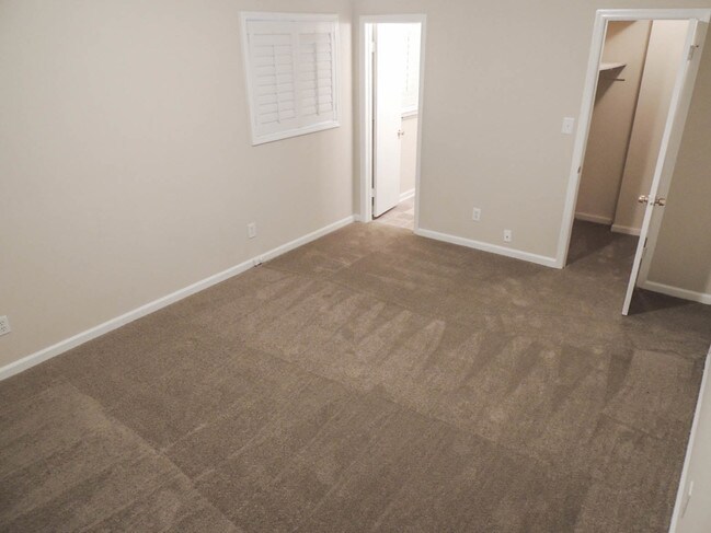 Foto del edificio - 4019 Seven Hills Ct