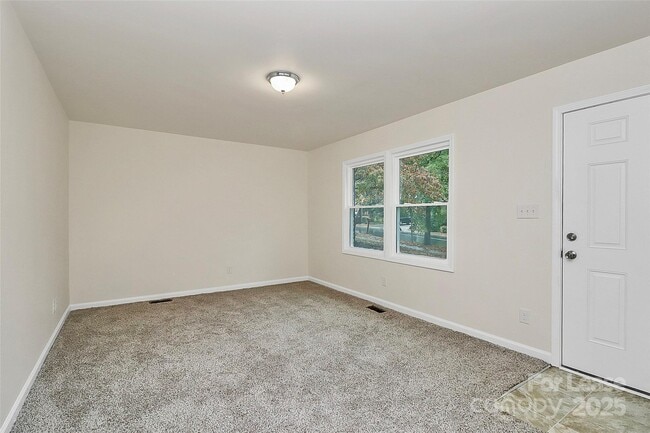 Foto del edificio - 518 Echodale Dr