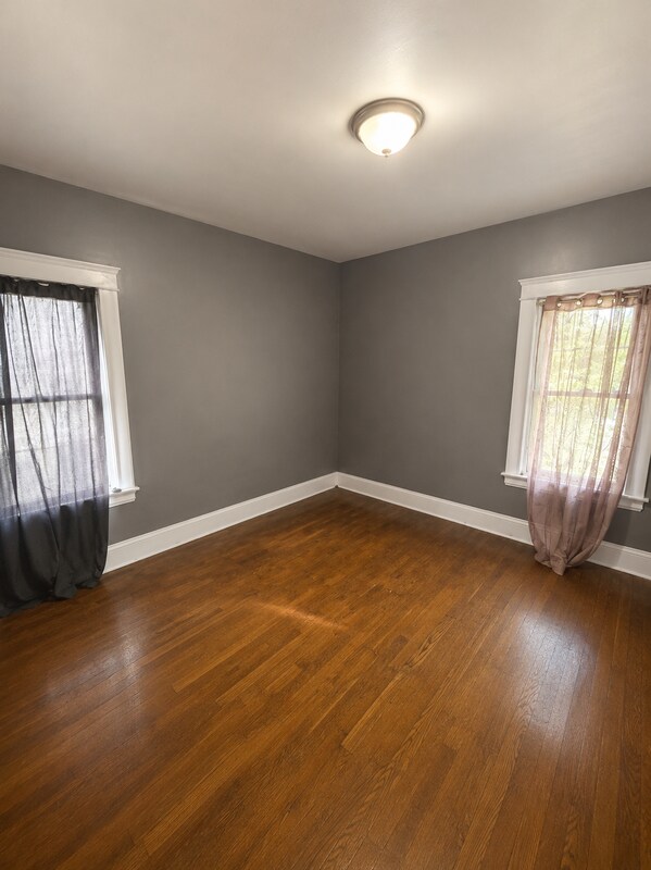 Foto del edificio - 12602 Locke Ave