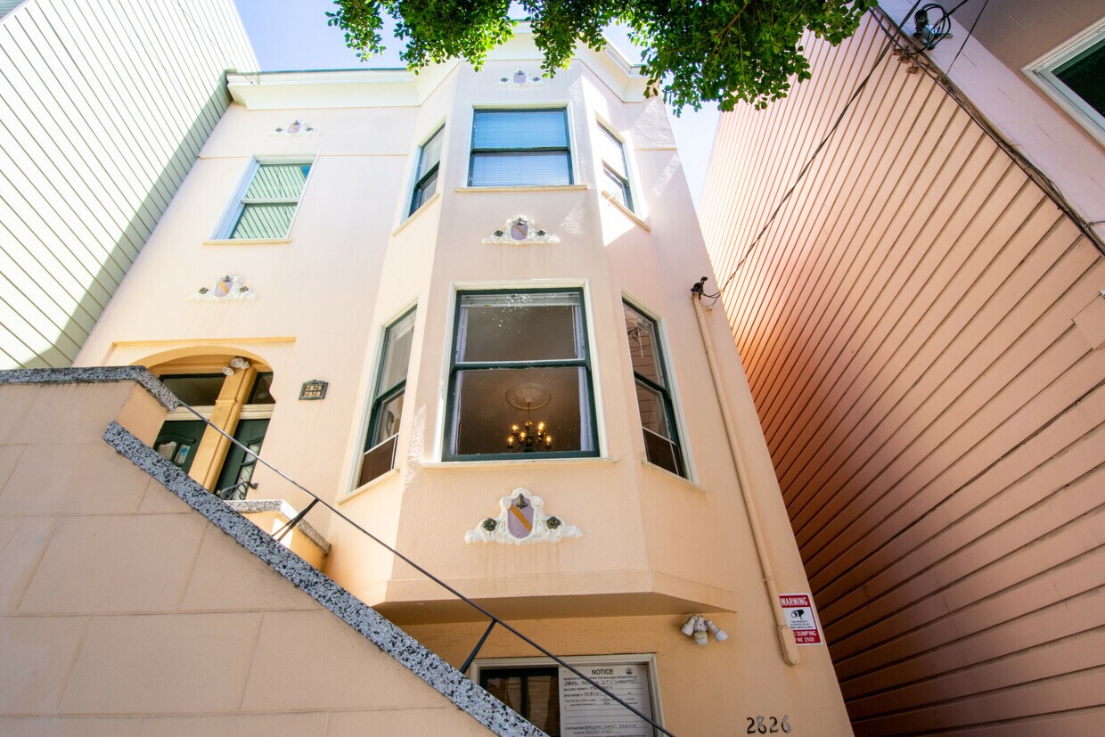 Foto principal - 2826 Gough St
