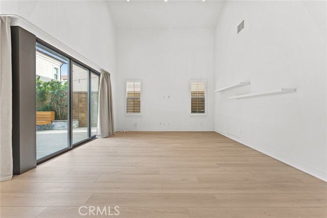 Foto del edificio - 108 Yellow Iris