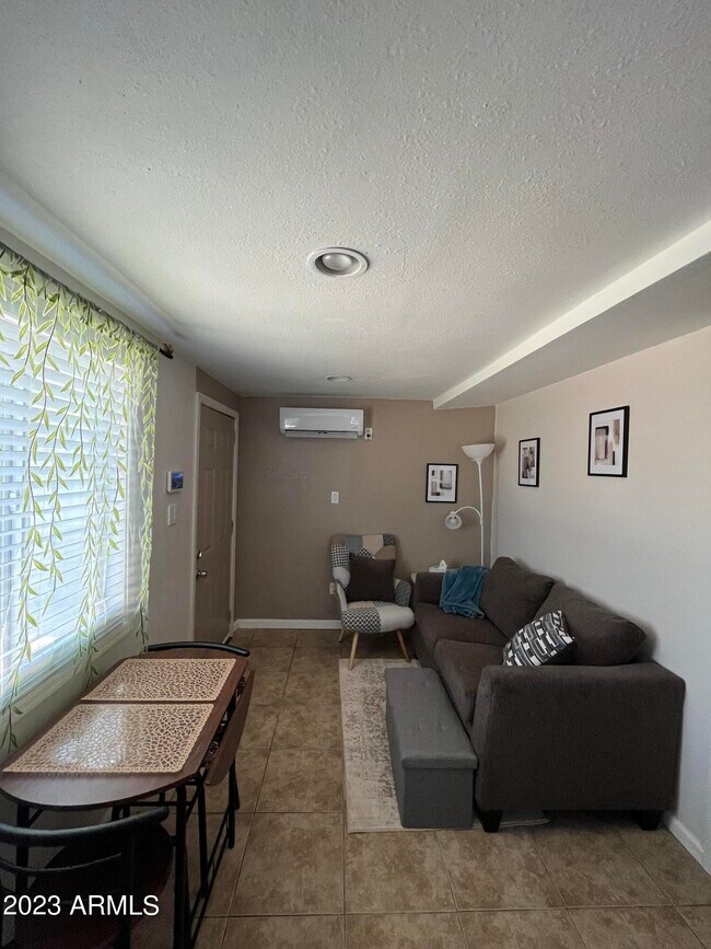 2507 E Campo Bello Dr, Phoenix, AZ 85032 Room for Rent in Phoenix, AZ