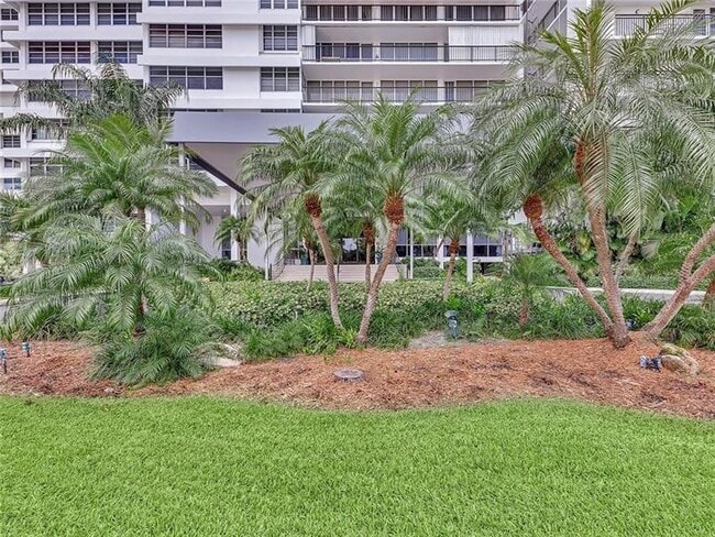 Building Photo - 4280 Galt Ocean Dr