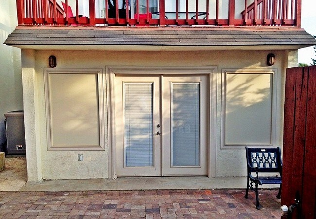 Patio now has two added windows on sides - 1904 N Woodley St