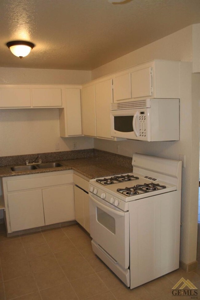 Foto del edificio - 7601 Walpole Ave