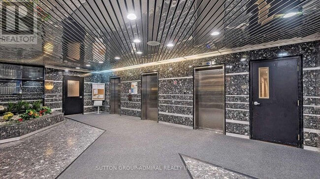 Photo du bâtiment - 4727 Sheppard Ave E