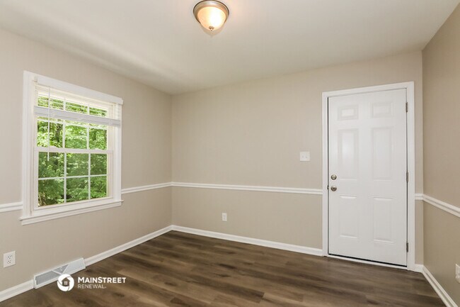 Building Photo - 5801 Woody Grove Rd