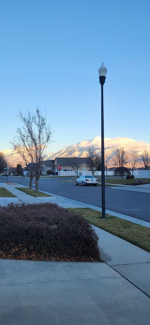 Building Photo - Herriman 6 Bedroom Home!!