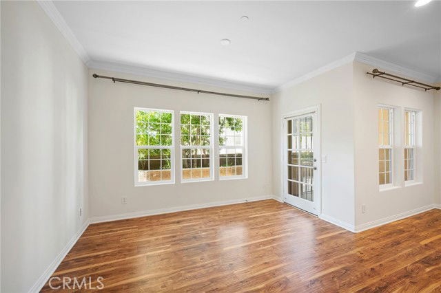 Foto del edificio - 415 E Dryden St