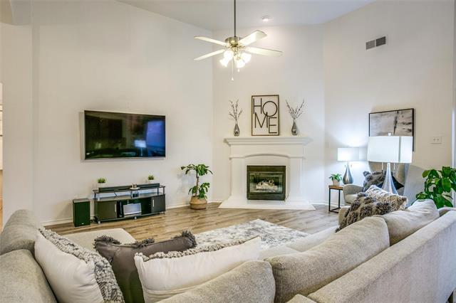 Foto del edificio - 12852 Old MacGregor Ln