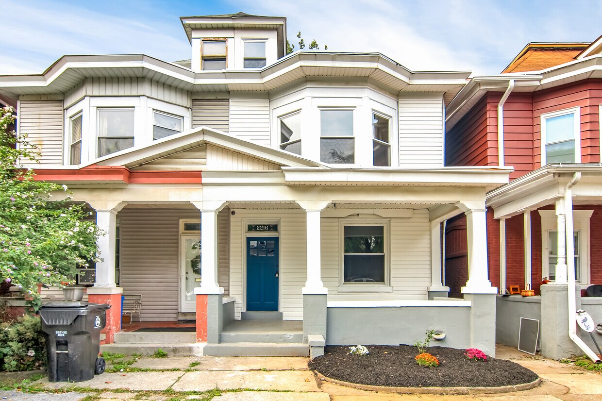 Primary Photo - 2216 N 5th St