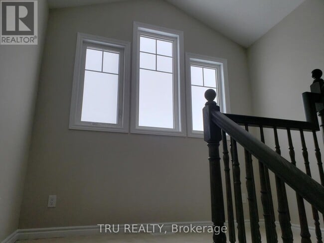 Building Photo - 524 Cope Dr