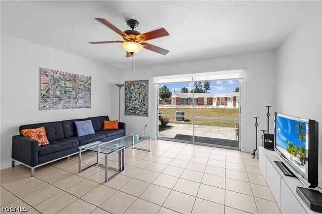 Foto del edificio - 864 Courtington Ln