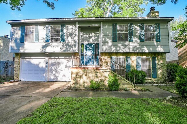 Foto del edificio - 1218 Briarmead Dr