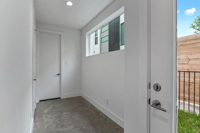 Foto del edificio - 2603 Calvin St