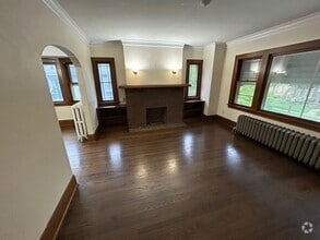 Building Photo - 556 N 63rd St