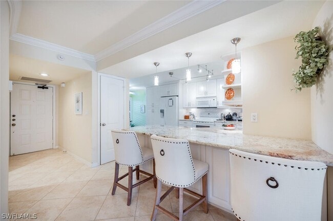 Building Photo - 5930 Via Lugano