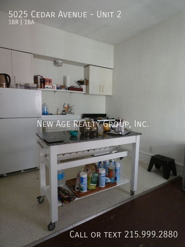 Foto del edificio - 5025 Cedar Ave