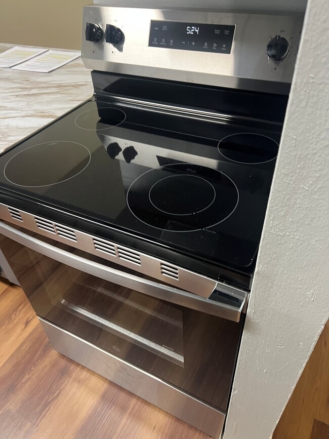 Building Photo - Belle Vue Villa Apartments