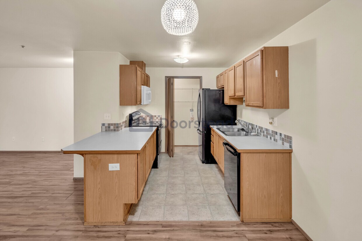 Primary Photo - 11915 Roseberg Ave S