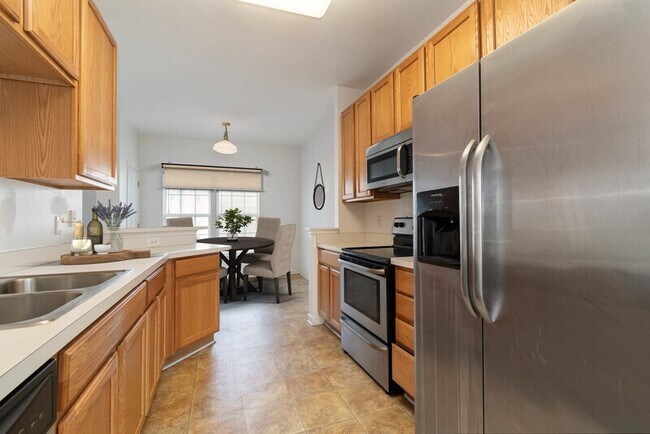 Building Photo - 5170 Hickory Hollow Pkwy