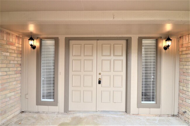 Foto del edificio - Contemporary, Updated 1-Story in Bear Cree...