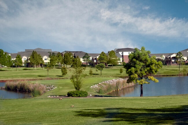 Building Photo - The Links at Oklahoma City
