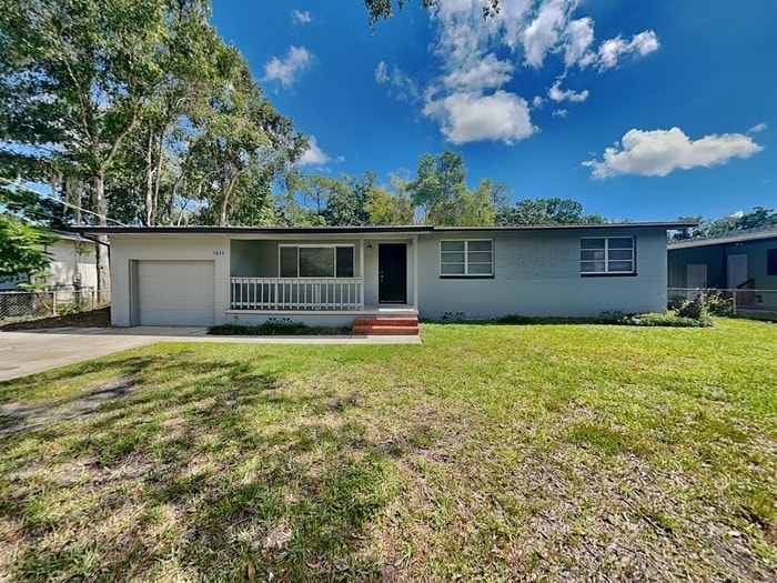 Foto principal - 5835 Norde Dr W